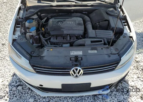 2014 Volkswagen Jetta Se z USA, uszkodzony, nr VIN 3VWD17AJ4EM444675